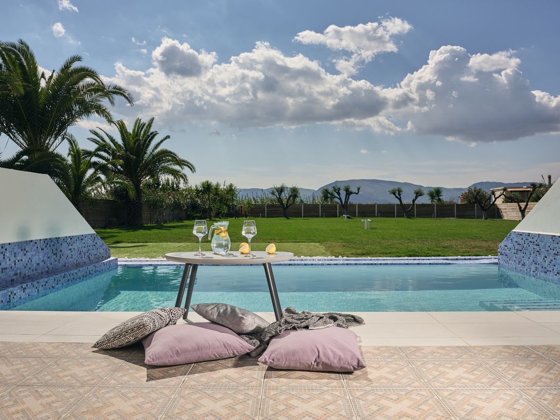 Suite_with_Private_Pool_8