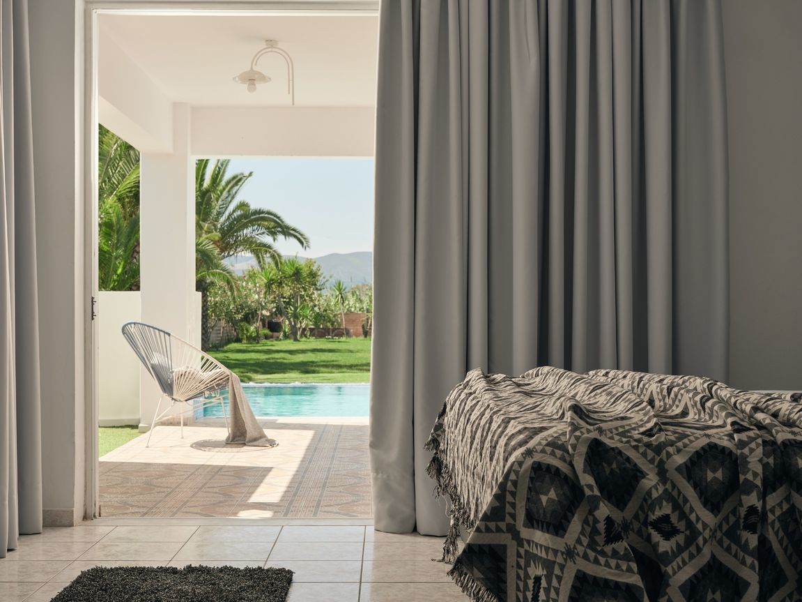 Deluxe_with_Private_Pool_11