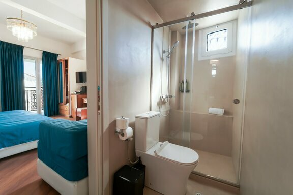 5._Deluxe_Rooms